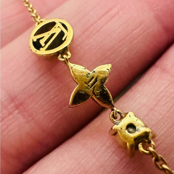 Louis Vuitton Petit Louis Bracelet - Picture 6 of 7